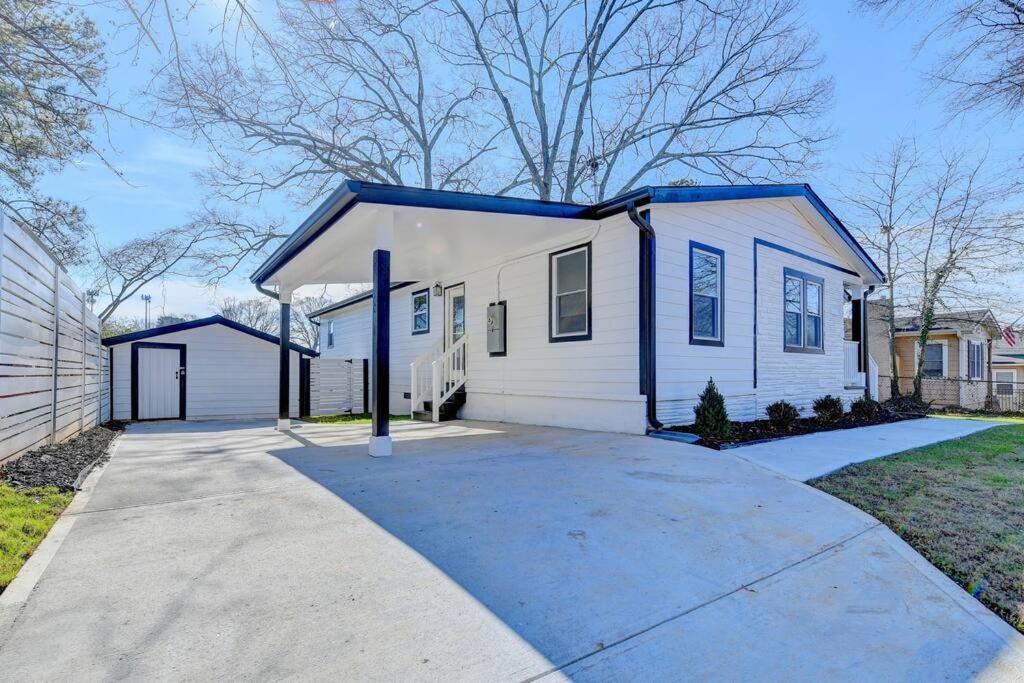 Modern Home At Colonial College Park Atlanta Extérieur photo