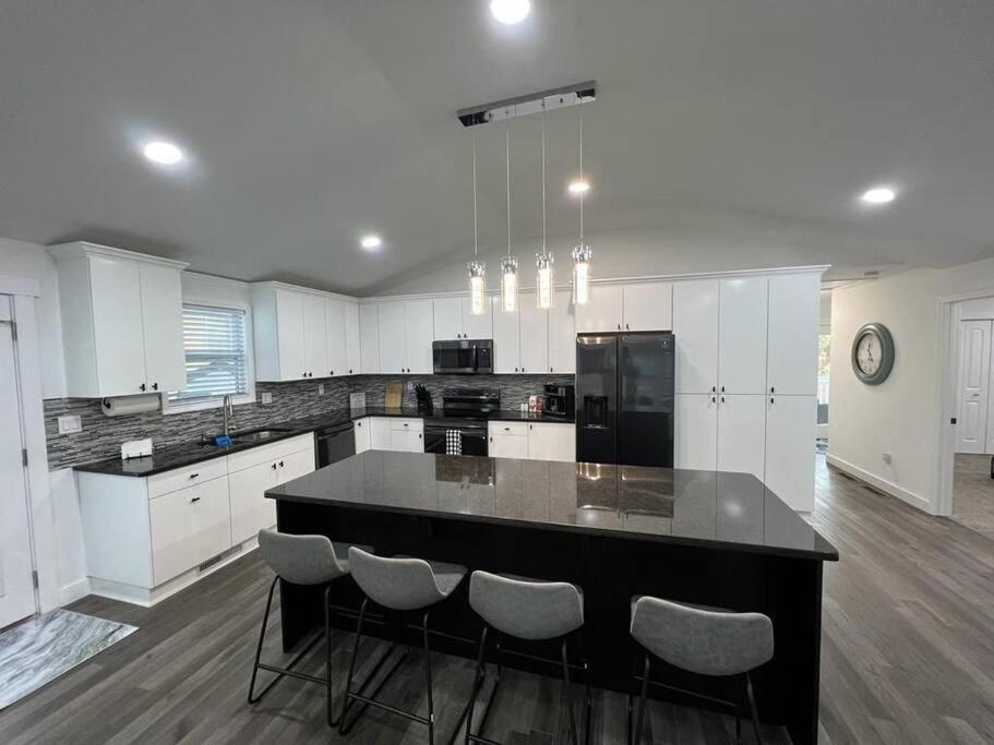 Modern Home At Colonial College Park Atlanta Extérieur photo
